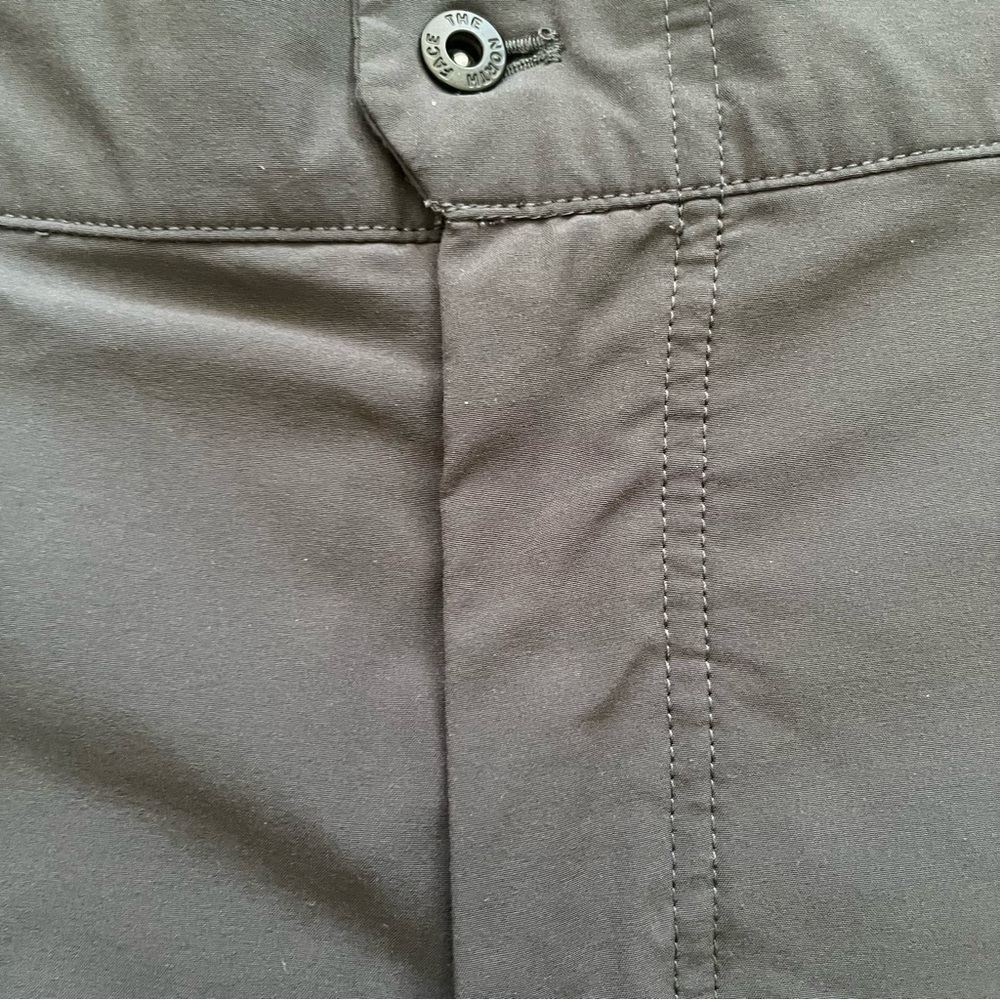 NWOT The North Face Paramount Shorts size 36 - Picture 10 of 11